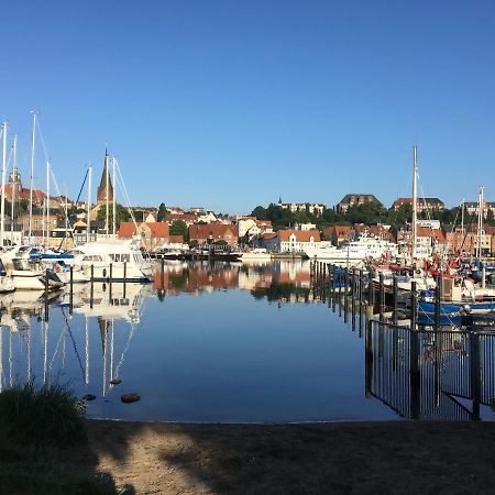 Zentrumsnahe Schoene Altbauwohnung Bis 4 Personen Flensburg Exteriér fotografie
